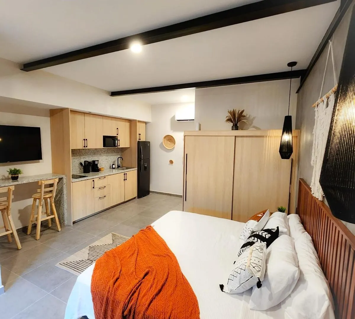 Apartment Boho Chic Studio Steps To 5Th Ave King Bed Wifi Rooftop Pool Playa del Carmen